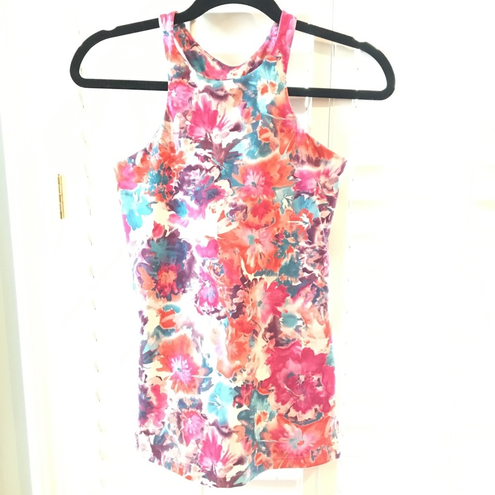 Kiragrace high neck floral yoga top. Size small.